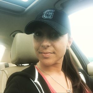 Meet your Posher, Melissa